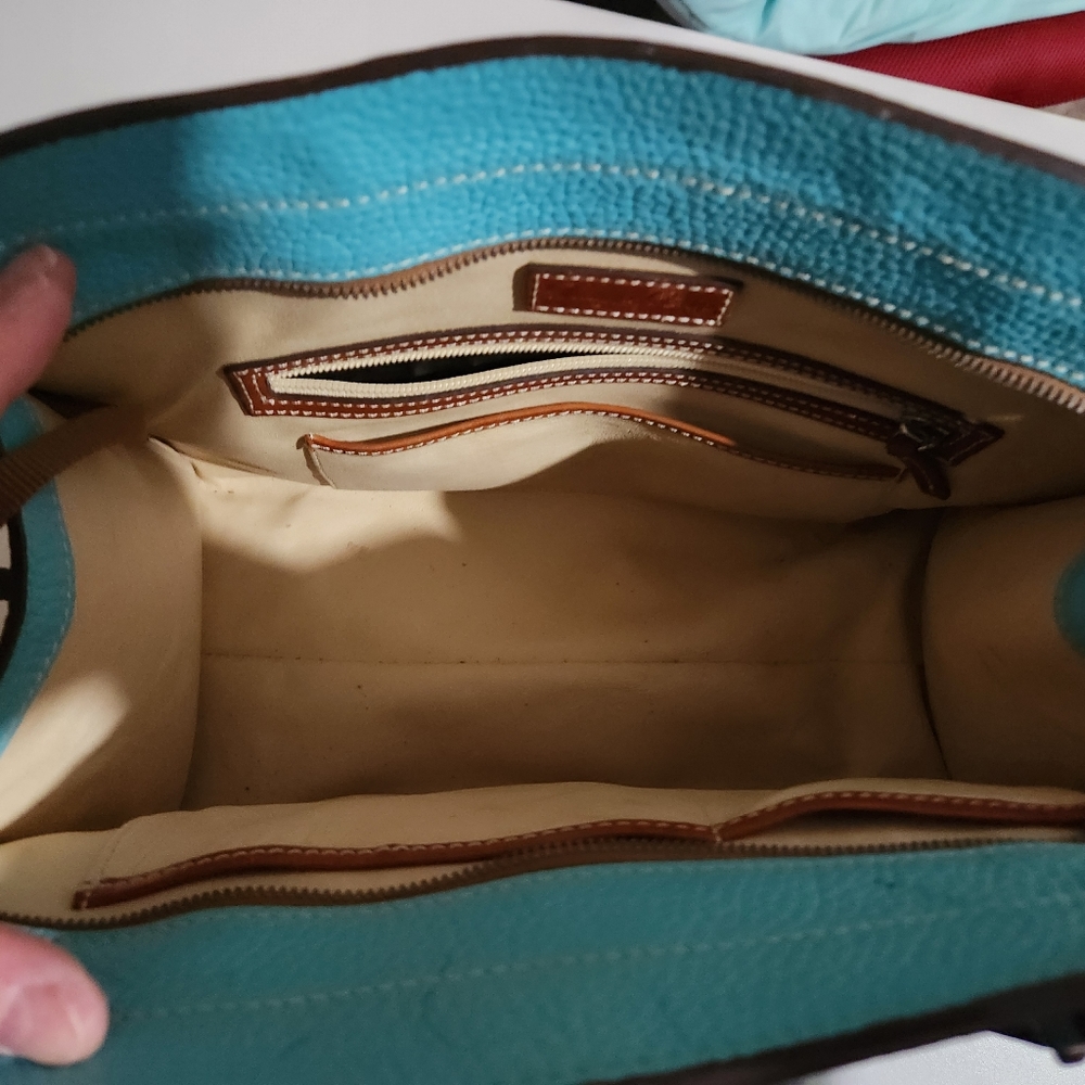 Dooney & Bourke purse